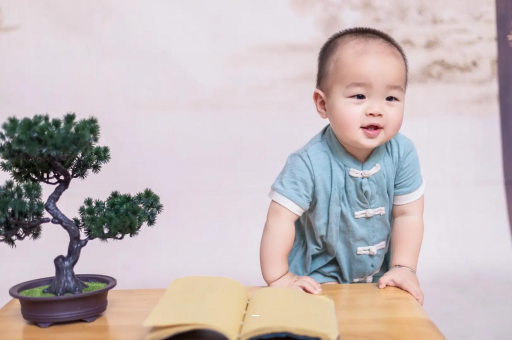 磐石宝宝脸上小白点